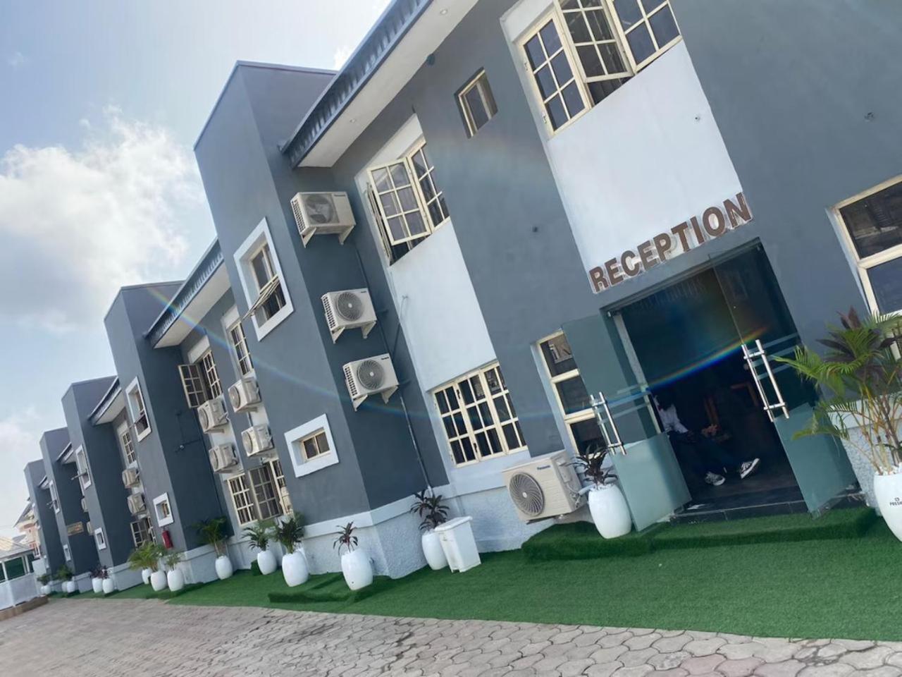 Presken Hotel @Villa Ikeja Exterior photo